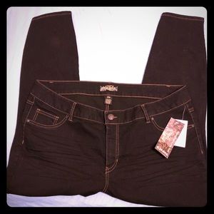 D. Jeans straight leg